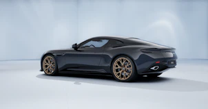 Fahrzeugbild ASTON MARTIN DB12 Coupé 4.0 V8 Bi-Turbo