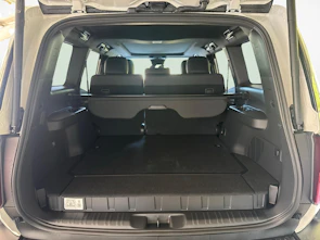 immagine del veicolo TOYOTA Land Cruiser 2.8 D 48V Invincible
