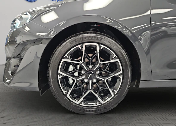 immagine del veicolo 15 immagine del veicolo 15