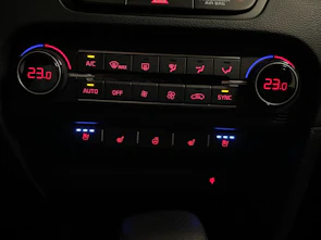 Fahrzeugbild KIA Ceed SW 1.5 T-GDi MHEV GT-Line