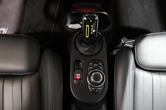 https://vehicle.imgix.net/4244213/3887c075-c16f-4a2f-ad50-addec030611e.JPG