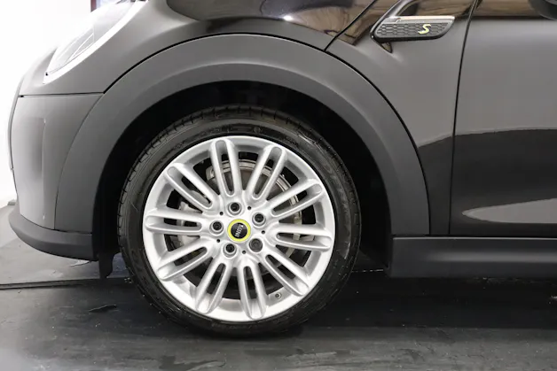 Mini F56 Cooper SE