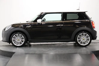 https://vehicle.imgix.net/4244213/c8e56e2e-c3f8-42f8-bd17-de3658ca4762.JPG