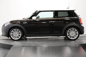Fahrzeugbild MINI F56 Cooper SE