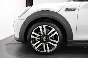 Fahrzeugbild MINI F56 Cooper SE