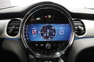 Fahrzeugbild MINI F56 Cooper SE