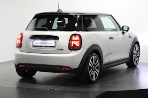 Fahrzeugbild MINI F56 Cooper SE