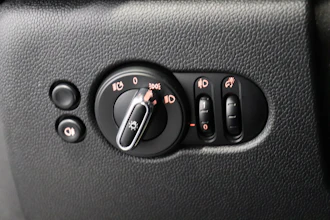 https://vehicle.imgix.net/4244224/f4e8c8b0-7a0b-469f-a44d-933b43a006b8.JPG