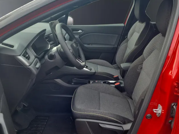 Renault Captur 1.8 E-Tech techno