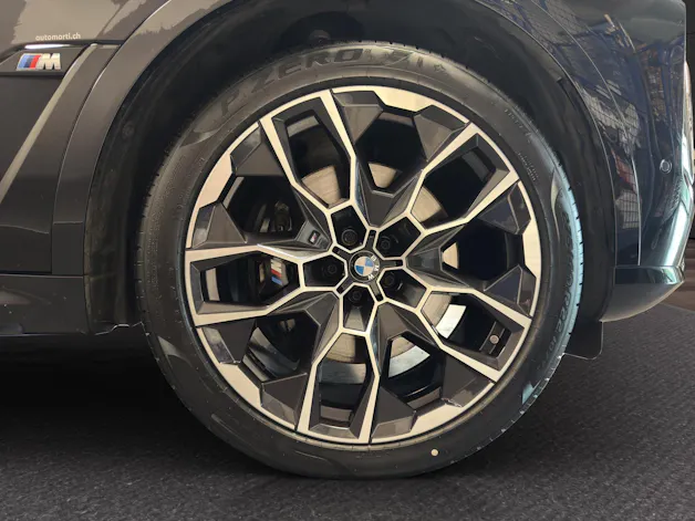 BMW X7 M60i xDrive