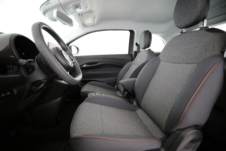 immagine del veicolo FIAT 500