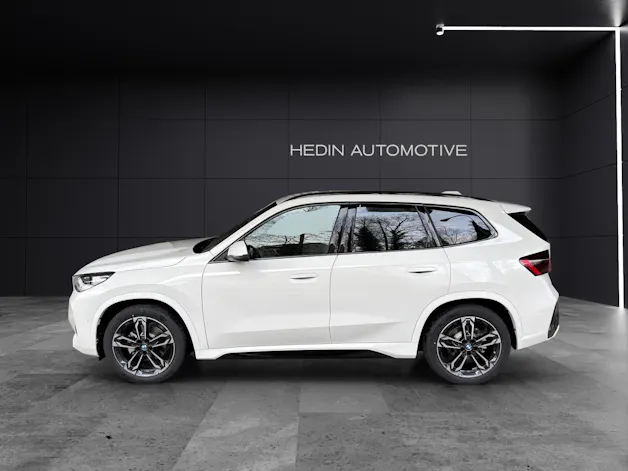 BMW X1 20d xDrive paddles