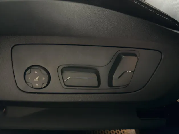 BMW X1 20d xDrive paddles