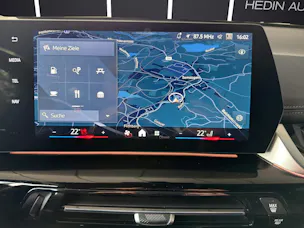 BMW X1 20d xDrive paddles