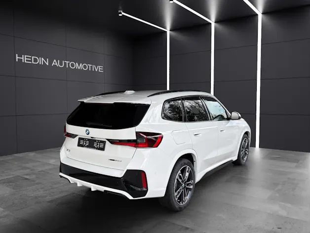 BMW X1 20d xDrive paddles