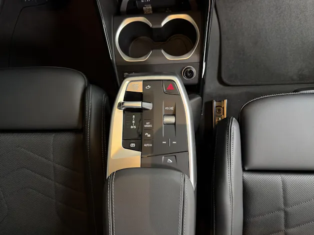 BMW X1 20d xDrive paddles