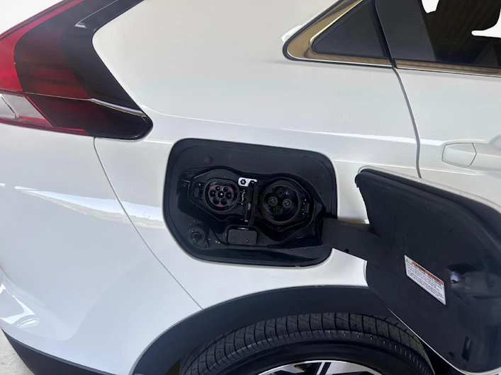 Fahrzeugbild MITSUBISHI ECLIPSE CROSS