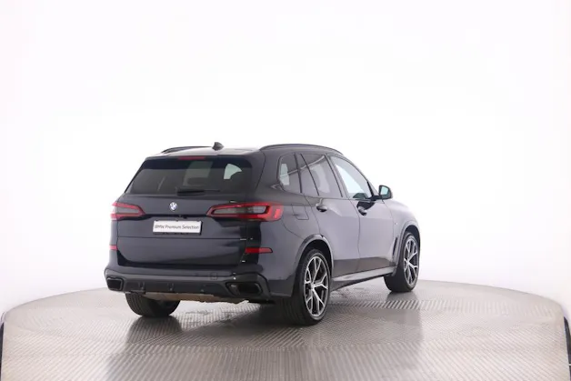 BMW X5 M50i xDrive