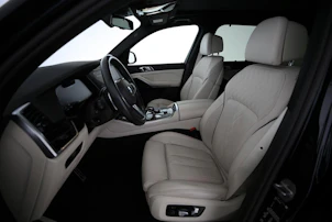 immagine del veicolo BMW X5 M50i xDrive