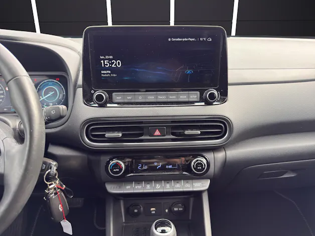 Hyundai Kona 1.6 GDi HEV Amplia DCT