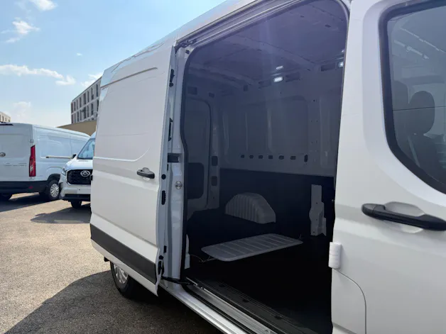 Maxus NEW Deliver 9 2.0D L3H2 FWD Luxury Nouveau modèle !!