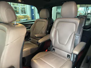 Mercedes-Benz V 300 d L Avantgarde 4M / DISTRONIC / 360 Grad Kamera