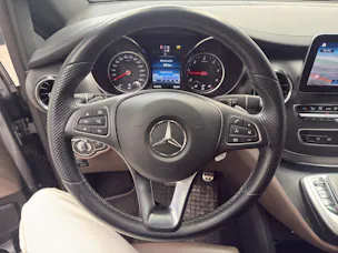 Mercedes-Benz V 300 d L Avantgarde 4M / DISTRONIC / 360 Grad Kamera