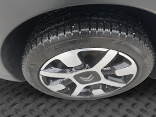 Citroën C4 Cactus 1.2 Pure Tech Shine EAT6