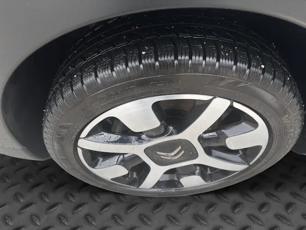 Citroën C4 Cactus 1.2 Pure Tech Shine EAT6