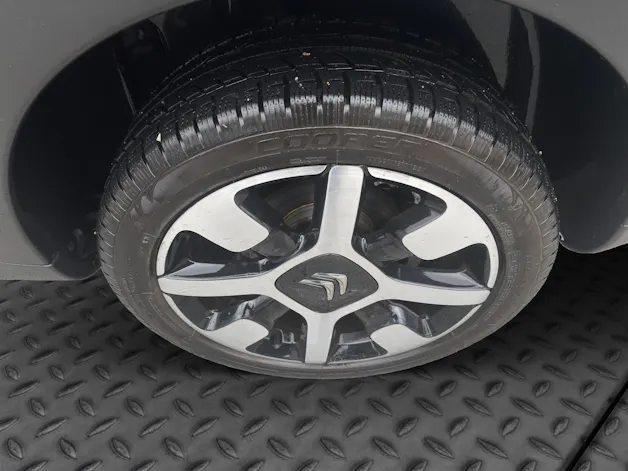 Citroën C4 Cactus 1.2 Pure Tech Shine EAT6