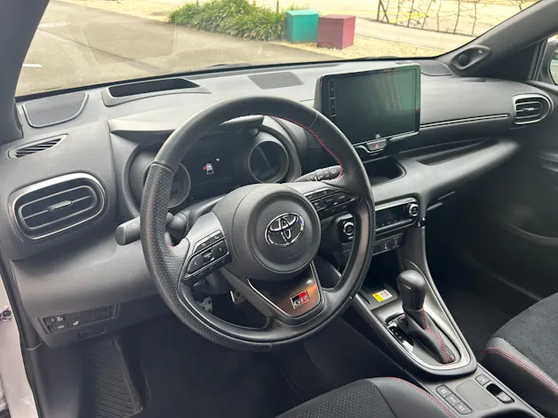 Toyota Yaris 1.5 GR Sport e-CVT