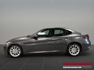 Alfa Romeo Giulia 2.0 MA 280 AT Q4 Ve