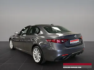 Alfa Romeo Giulia 2.0 MA 280 AT Q4 Ve