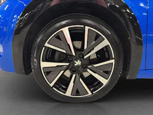 Peugeot 208 1.2 PureTech 100 GT
