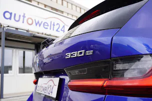 BMW 330e x DriveTouring Steptronic M Sport