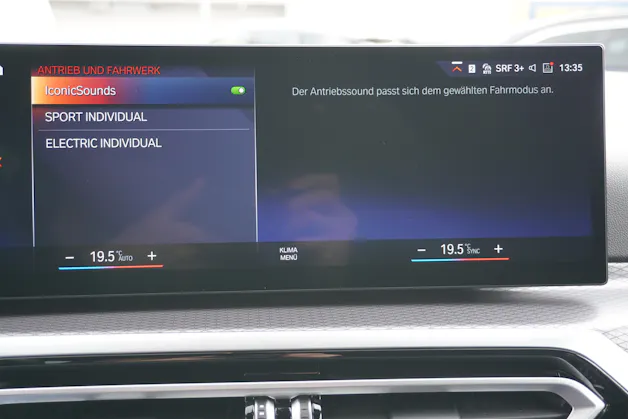 BMW 330e x DriveTouring Steptronic M Sport
