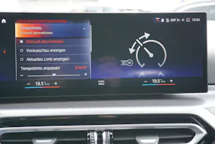 BMW 330e x DriveTouring Steptronic M Sport