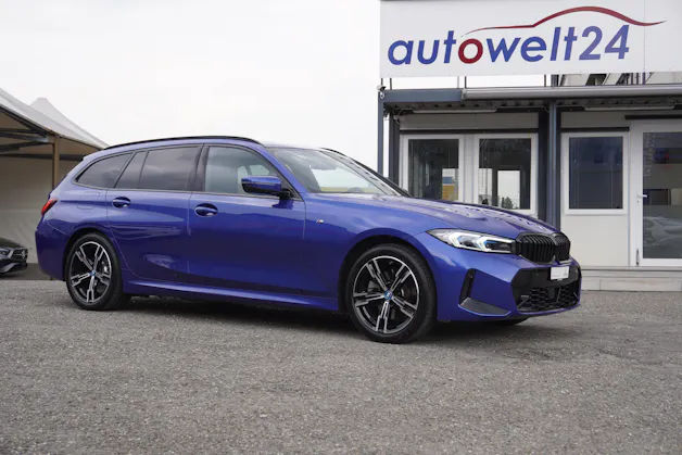 BMW 330e x DriveTouring Steptronic M Sport