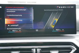 BMW 330e x DriveTouring Steptronic M Sport