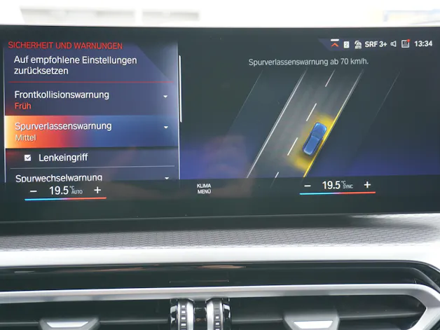 BMW 330e x DriveTouring Steptronic M Sport