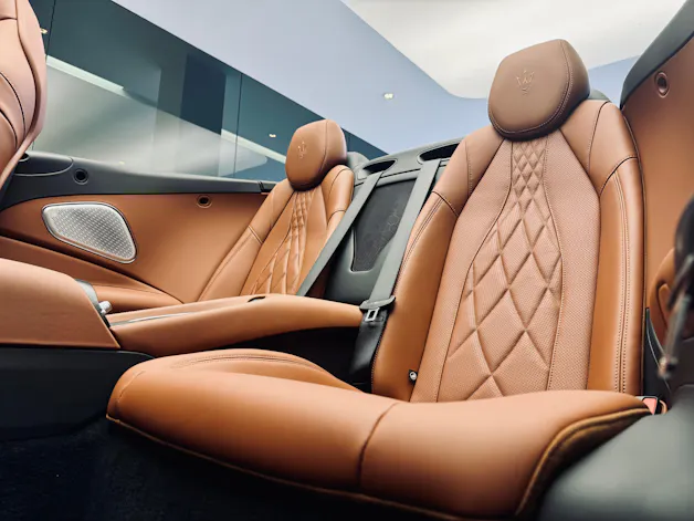 Maserati GranCabrio Modena