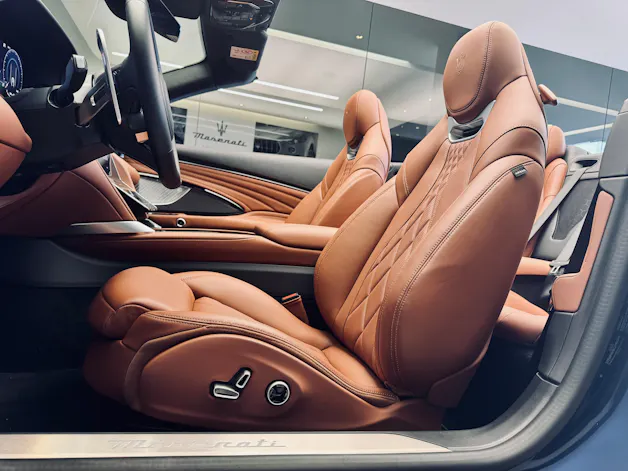 Maserati GranCabrio Modena