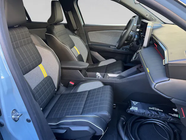 Renault R4 E-Tech Comfort Range 52 kWh Iconic