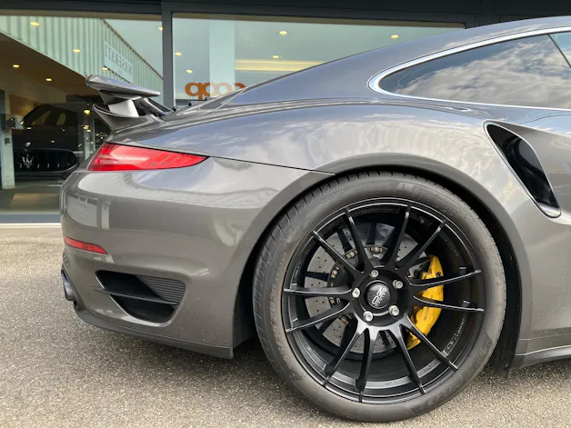 Porsche 911 Turbo S