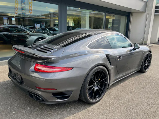 Porsche 911 Turbo S