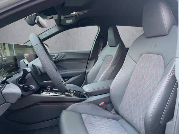 Audi A5 Avant e-hybrid quattro 270 kW S tronic