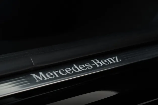 Mercedes-Benz GLA 250 4Matic 8G-DCT Swiss Star