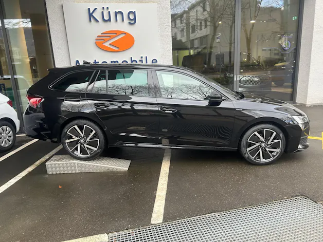 Škoda Octavia Combi 2.0 TSI DSG Dynamic 4x4