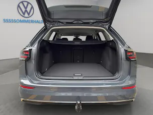 VW Golf VIII Variant 1.5 eTSI Style DSG