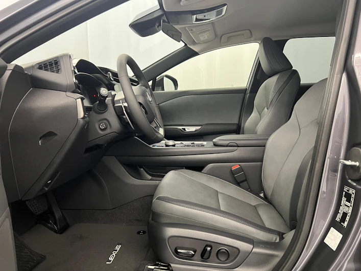 image du véhicule LEXUS RZ